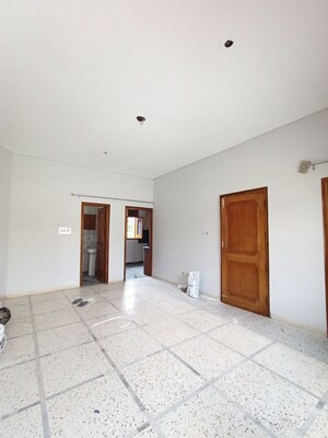 Room in 2 BHK Independent House at Sector 11 – for Rent