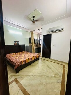 1 BHK + Study Room Independent House For Rent in DLF City Phase 3