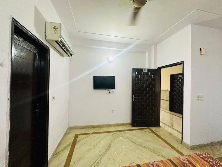 Bathroom, dlf city phase 3 1 Bedroom 450 Sq.Ft. Independent House In Dlf City Phase 3 Gurgaon 10323405