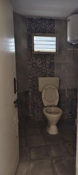 Bathroom in 1 RK Builder Floor at Halasuru – for Rent