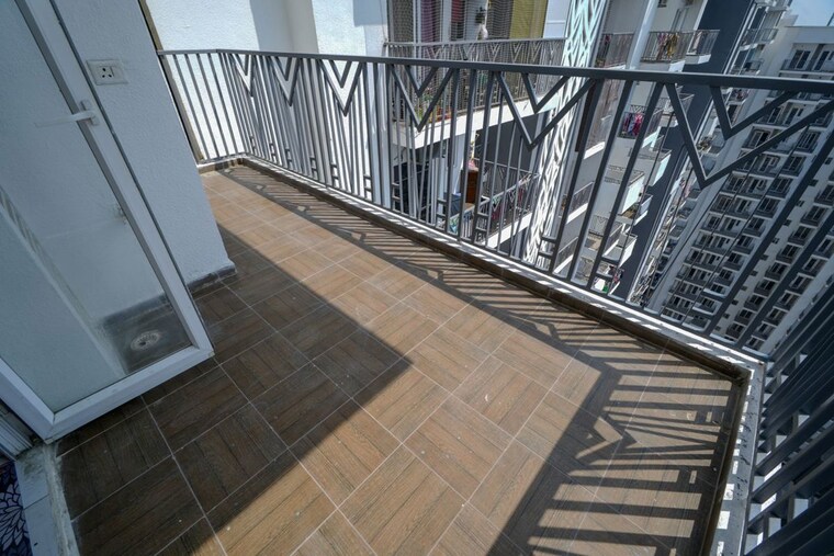 Balcony, migsun-vilaasa 4 Bedroom 1925 Sq.Ft. Apartment In Eta Ii Greater Noida Greater Noida 10323431