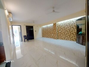 Bedroom in 3 BHK Builder Floor at Green Wood City, Sector 45 – for Rent