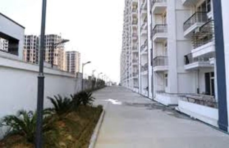 Exterior View, tulip-white 3 Bedroom 1326 Sq.Ft. Apartment In Sector 69 Gurgaon 10323459