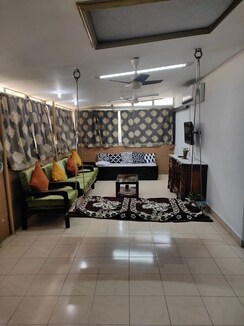 2 BHK Apartment For Sale in Gurukrupa Marina Enclave