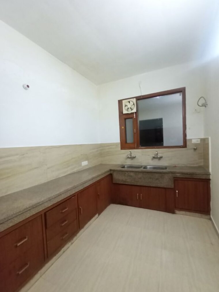 Kitchen, sector 15 2 Bedroom 1566 Sq.Ft. Independent House In Sector 15 Panchkula 10323505