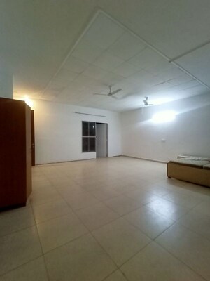 Room in 2 BHK Independent House at Sector 15 – for Rent