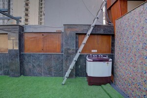 Furnished Amenities in 1 BHK Builder Floor at DLF City Phase III, Sector 24 – for Rent
