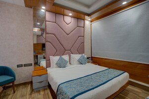 Bedroom in 1 BHK Builder Floor at DLF City Phase III, Sector 24 – for Rent