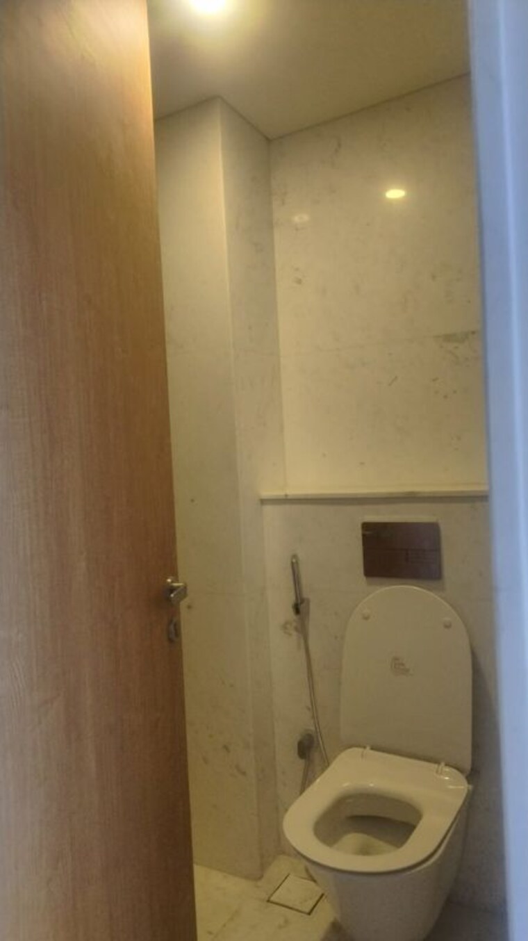 Bathroom, lodha-bellagio 2 Bedroom 783 Sq.Ft. Apartment In Powai Mumbai 10323507