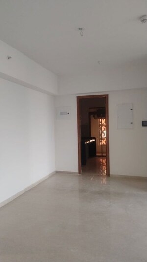 Room in 2 BHK Apartment at Lodha Bellagio, Powai – for Rent