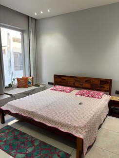 2 BHK Builder Floor For Rent in Green Wood City