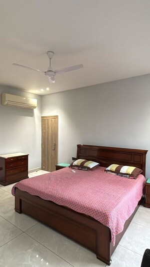 Bedroom in 2 BHK Builder Floor at Green Wood City, Sector 45 – for Rent