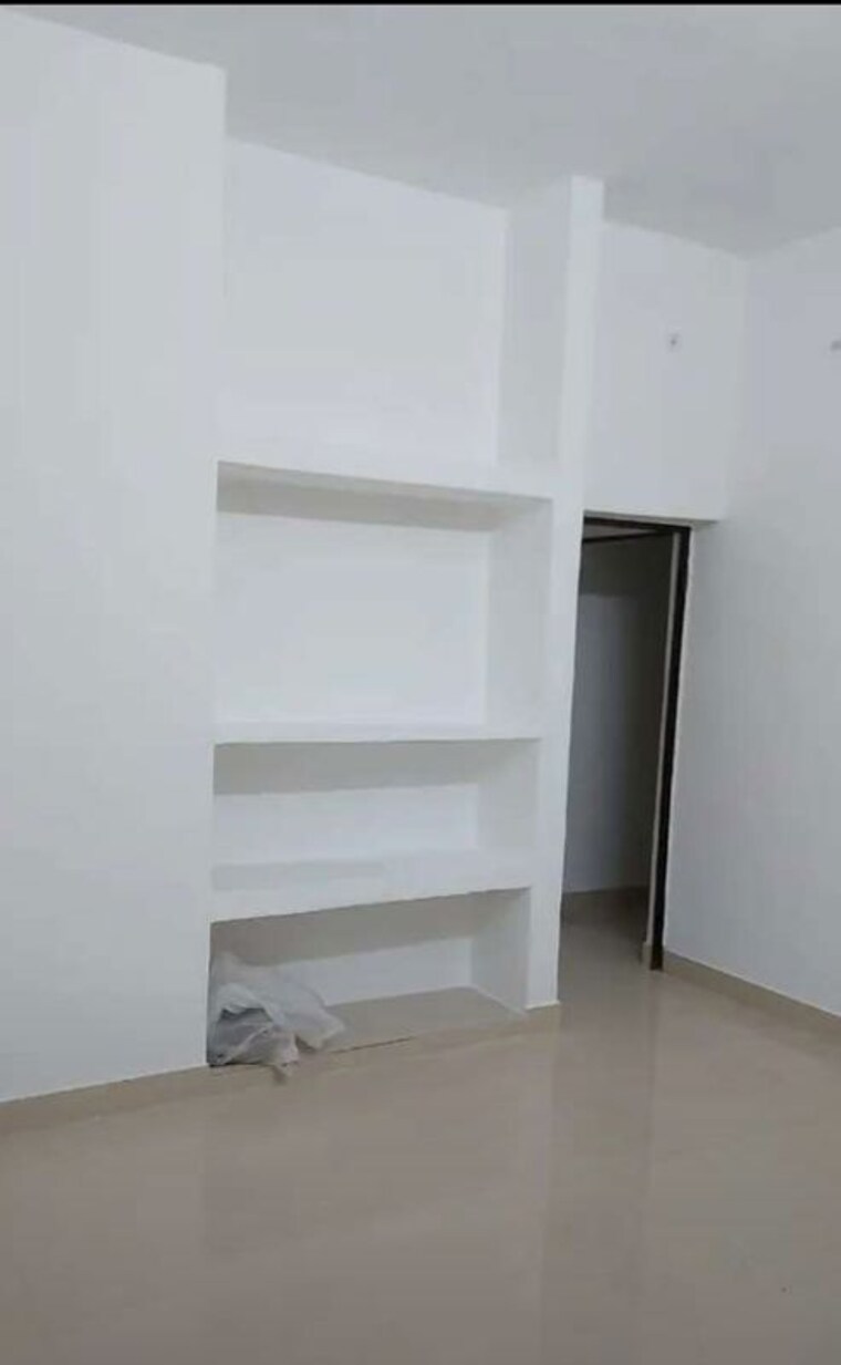 Room, gomti nagar 2 Bedroom 950 Sq.Ft. Independent House In Gomti Nagar Lucknow 9705400