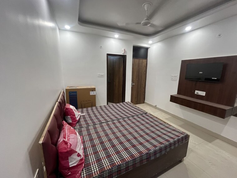 Bedroom, dlf-city-phase-iv 1 Bedroom 750 Sq.Ft. Builder Floor In Dlf Phase iv Gurgaon 10323534