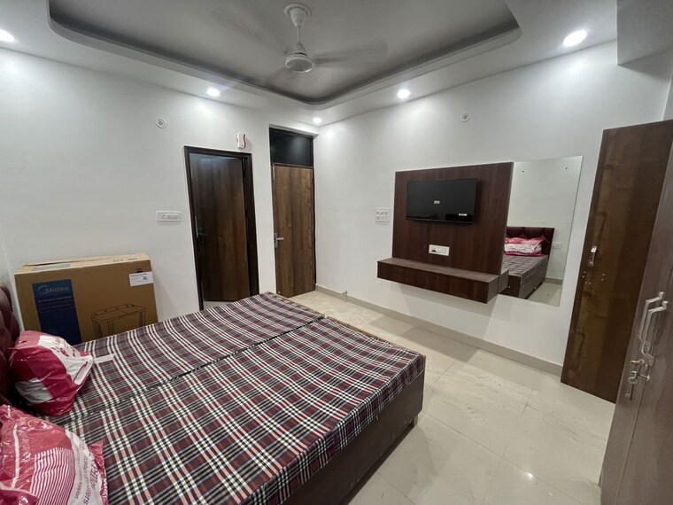 Bedroom, dlf-city-phase-iv 1 Bedroom 750 Sq.Ft. Builder Floor In Dlf Phase iv Gurgaon 10323534