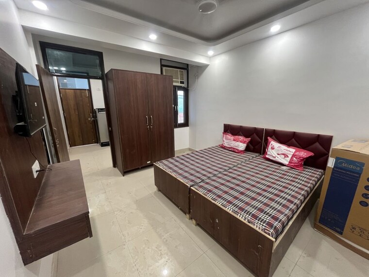 Bedroom, dlf-city-phase-iv 1 Bedroom 750 Sq.Ft. Builder Floor In Dlf Phase iv Gurgaon 10323534