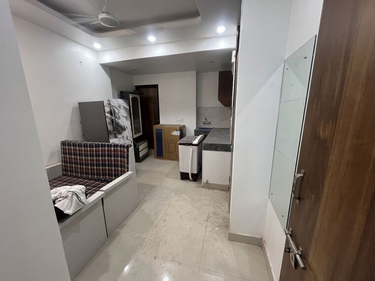 Kitchen, dlf-city-phase-iv 1 Bedroom 750 Sq.Ft. Builder Floor In Dlf Phase iv Gurgaon 10323534