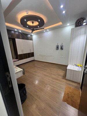 Room in 3 BHK Apartment at Sri Aditya Athena, Shaikpet – for Rent