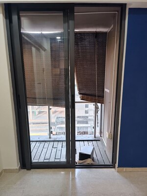 Room in 2 BHK Apartment at Lodha Altia, Wadala – for Rent