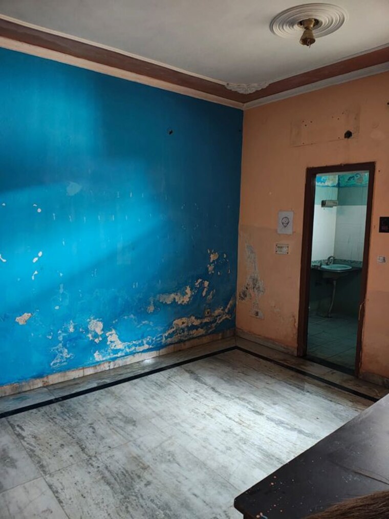 Room, delta ii greater noida 2 Bedroom 200 Sq.Mt. Independent House In Delta Ii Greater Noida Greater Noida 10323579