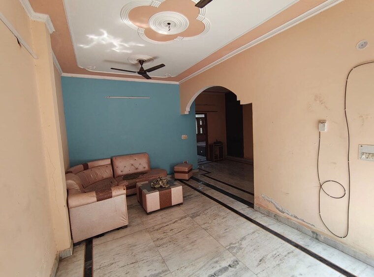 Living Room, delta ii greater noida 2 Bedroom 200 Sq.Mt. Independent House In Delta Ii Greater Noida Greater Noida 10323579