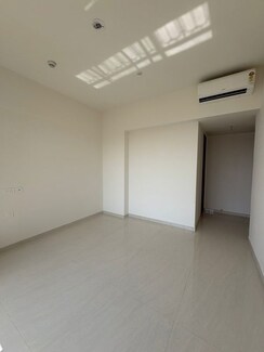 3.5 BHK + Servant Room,Extra Room Apartment For Sale in Lodha Bellagio