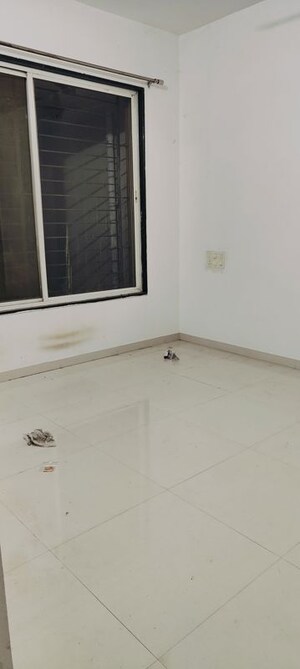 Room in 2 BHK Apartment at Legacy Bellezza, Tathawade – for Rent