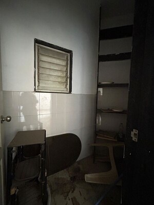 Room in 3 BHK Apartment at Wanowrie – for Sale