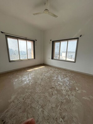 Room in 3 BHK Apartment at Wanowrie – for Sale