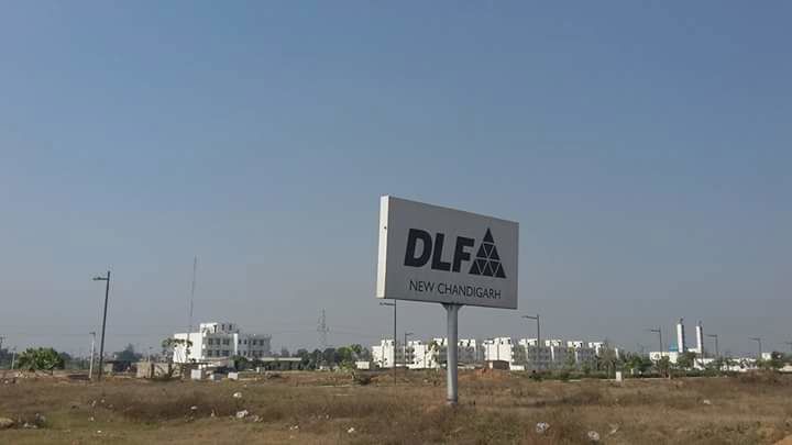 Plot For Sale in DLF Central Square