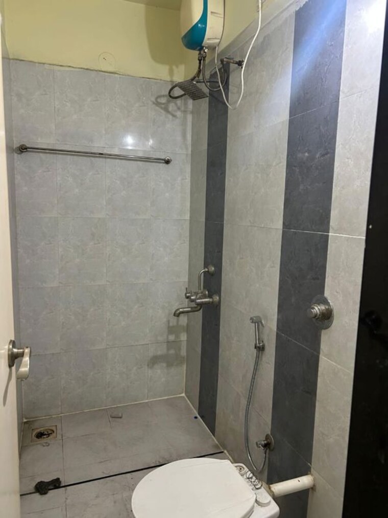 Bathroom, vilas-javdekar-palladio 2.5 Bedroom 980 Sq.Ft. Apartment In Tathawade Pune 10323678