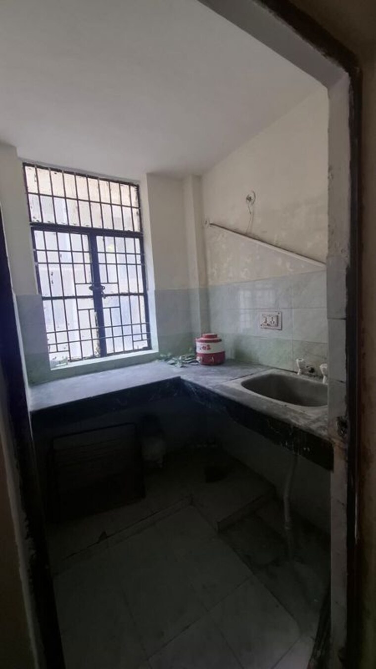 Kitchen, vaidpura 1 Bedroom 30 Sq.Mt. Apartment In Vaidpura Greater Noida 10321353