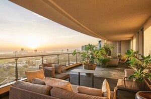 Balcony in 3 BHK Apartment at Lokhandwala Minerva Mahalaxmi, Mahalaxmi – for Sale