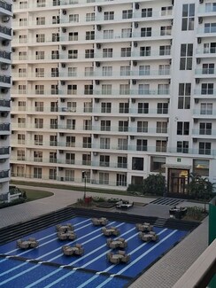 4 BHK + Pooja Room,Servant Room,Store Room Apartment For Sale in Central Park Flower Valley Aqua Front Towers