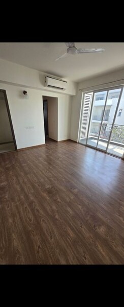 4 BHK + Servant Room Villa For Rent in Godrej Golf Link Villas