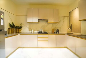 Kitchen in 3.5 BHK Apartment at Smart World Orchard, Sector 61 – for Sale