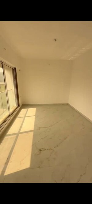 Room in 3.5 BHK Apartment at Lodha Bellagio, Powai – for Sale