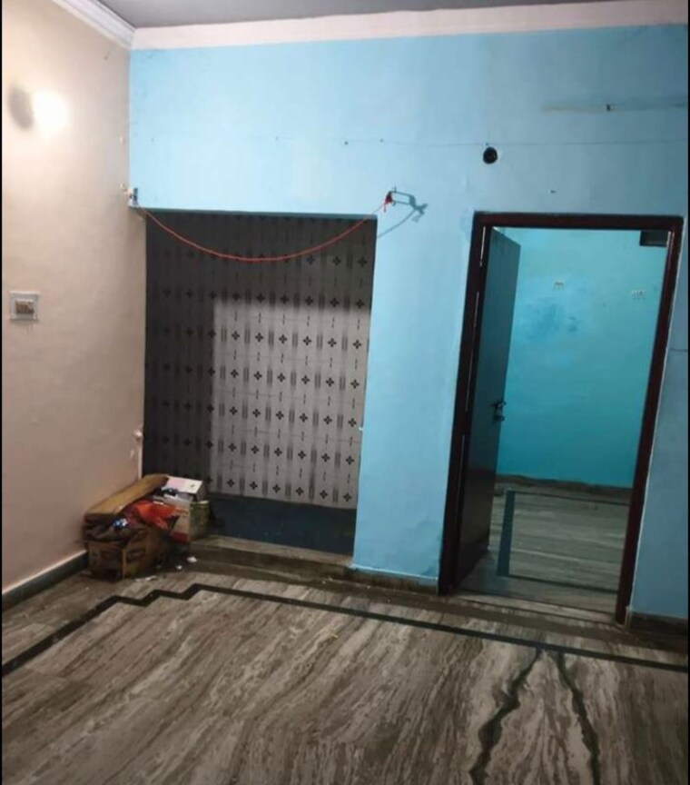 Room, gomti nagar 2 Bedroom 1200 Sq.Ft. Independent House In Gomti Nagar Lucknow 9485880