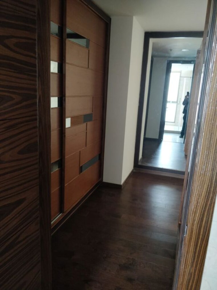 Room, m3m-golf-estate 4 Bedroom 6350 Sq.Ft. Apartment In Sector 65 Gurgaon 10323779