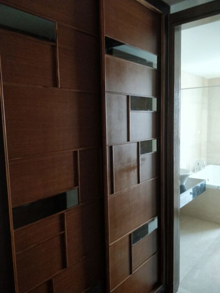 Room, m3m-golf-estate 4 Bedroom 6350 Sq.Ft. Apartment In Sector 65 Gurgaon 10323779