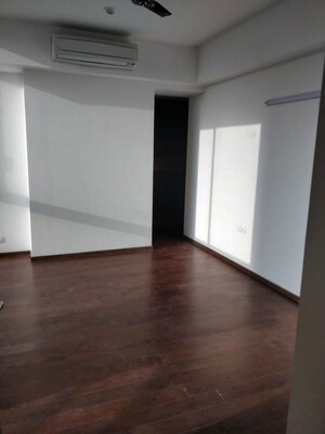 Room in 4 BHK Apartment at M3M Golf Estate, Sector 65 – for Sale