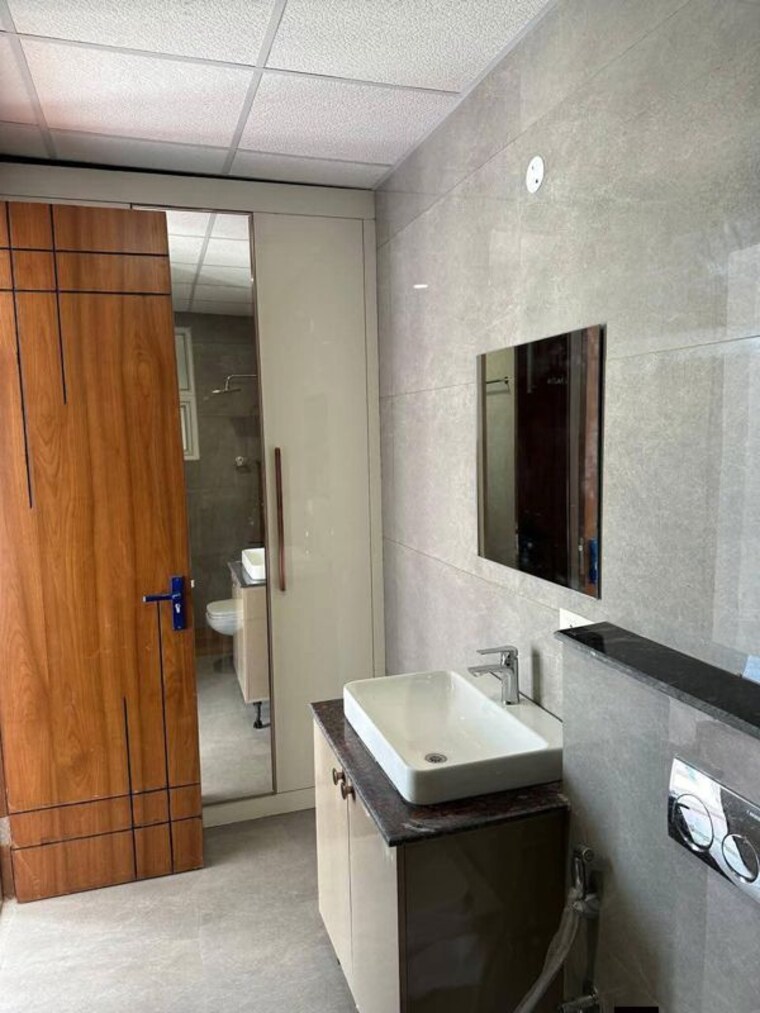Kitchen, artique-uptown-skylla 3 Bedroom 1500 Sq.Ft. Apartment In International Airport Road Zirakpur 10323789