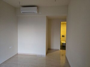 Room in 2 BHK Apartment at Lodha Sterling, Kolshet Road – for Sale