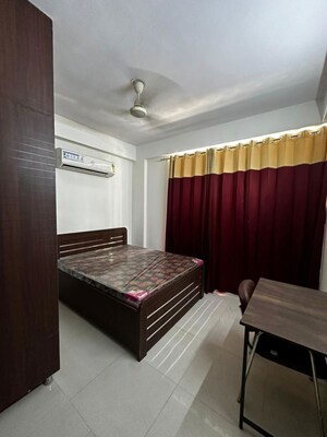 Bedroom in 3 BHK Builder Floor at Sector 51 – for Rent