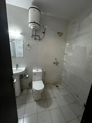 Bathroom in 3 BHK Builder Floor at Sector 51 – for Rent