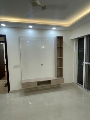 Building Lobby in 3 BHK Builder Floor at Sector 57 – for Sale