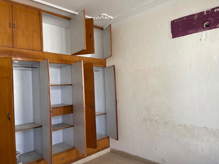 Room, prem-satyam-swastik-apartment 3 Bedroom 165 Sq.Yd. Independent House In Patiala Road Zirakpur 10323846