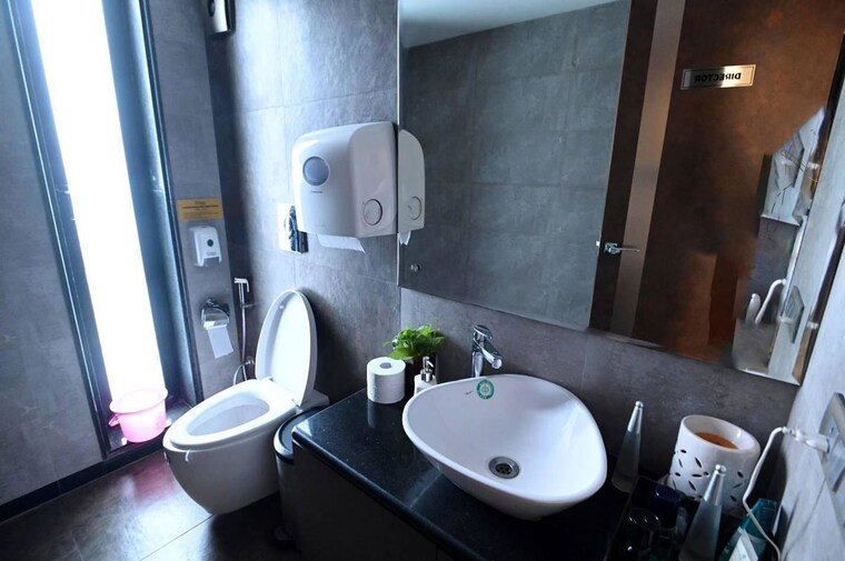 Bathroom, vijay nagar Commercial Office Space 1070 Sq.Ft. In Vijay Nagar Indore 10323892