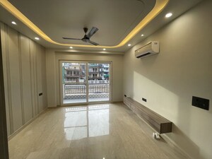 Furnished Amenities in 4 BHK Builder Floor at Sector 57 – for Sale
