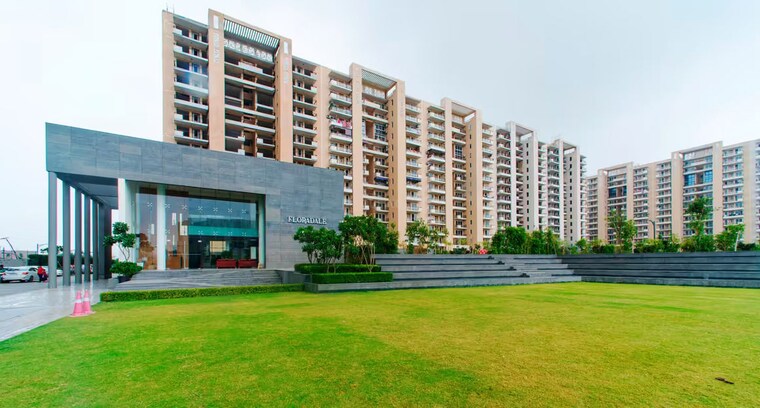 Exterior View, tulip-violet 3 Bedroom 1578 Sq.Ft. Apartment In Sector 69 Gurgaon 10323900